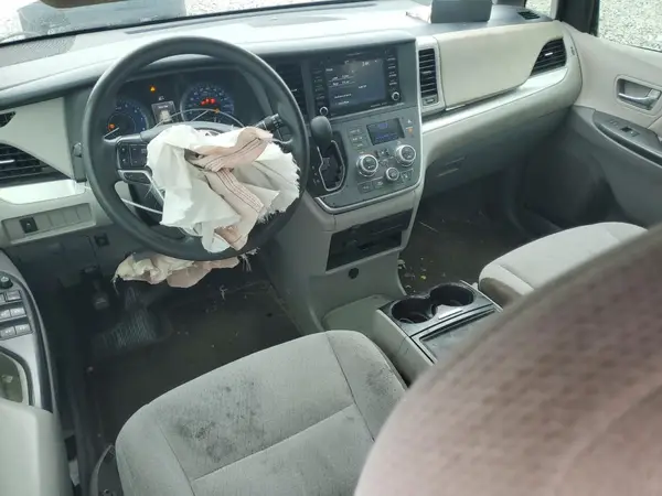 5TDKZ3DC0LS061760 2020 TOYOTA SIENNA - Image 8