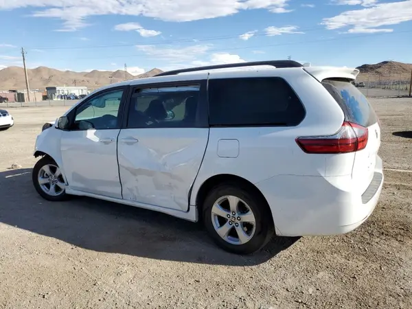 5TDKZ3DC0LS077716 2020 TOYOTA SIENNA - Image 2