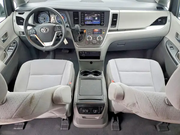 5TDKZ3DC0LS078557 2020 TOYOTA SIENNA - Image 8