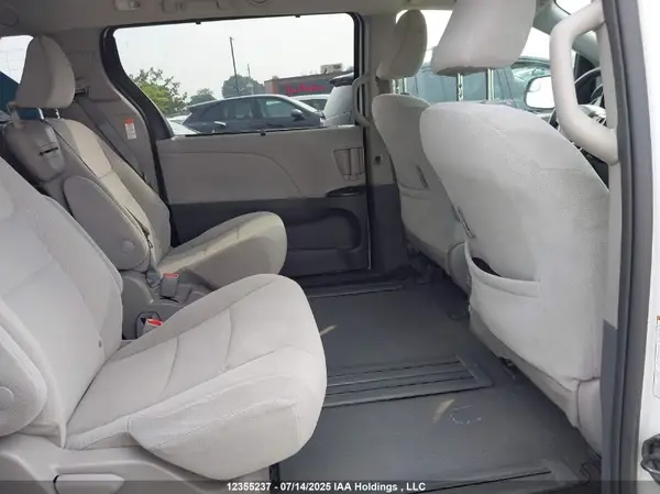 5TDKZ3DC0LS080907 2020 TOYOTA SIENNA - Image 8