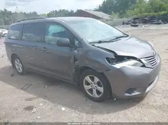 5TDKZ3DC1HS789322 2017 TOYOTA SIENNA