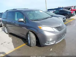 5TDKZ3DC1HS789577 2017 TOYOTA SIENNA