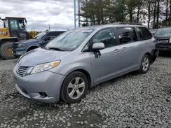 5TDKZ3DC1HS822772 2017 TOYOTA SIENNA