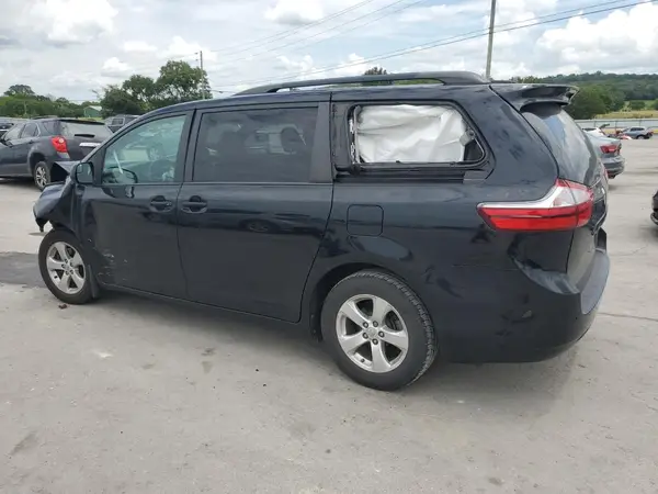 5TDKZ3DC1HS849356 2017 TOYOTA SIENNA - Image 2