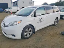 5TDKZ3DC1HS866447 2017 TOYOTA SIENNA