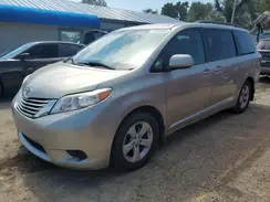 5TDKZ3DC1HS886861 2017 TOYOTA SIENNA