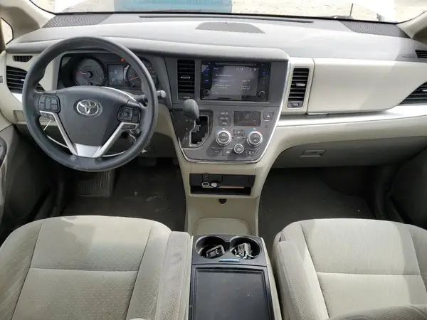 5TDKZ3DC1HS889159 2017 TOYOTA SIENNA - Image 8