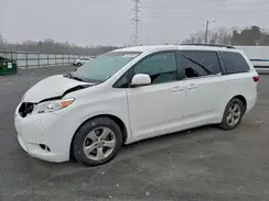 5TDKZ3DC1HS899691 2017 TOYOTA SIENNA