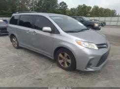 5TDKZ3DC1JS901252 2018 TOYOTA SIENNA