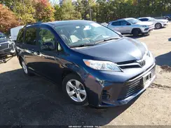5TDKZ3DC1JS901753 2018 TOYOTA SIENNA