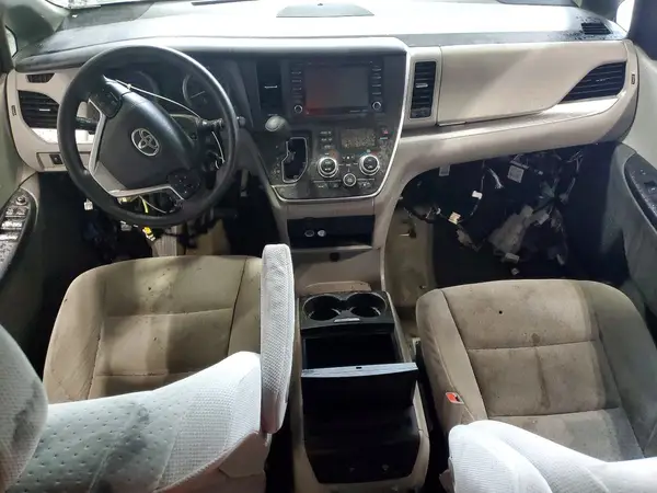 5TDKZ3DC1JS960012 2018 TOYOTA SIENNA - Image 8