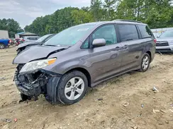 5TDKZ3DC1KS015756 2019 TOYOTA SIENNA