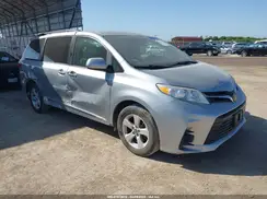 5TDKZ3DC1KS966037 2019 TOYOTA SIENNA