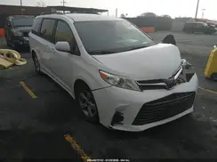 5TDKZ3DC1KS991889 2019 TOYOTA SIENNA