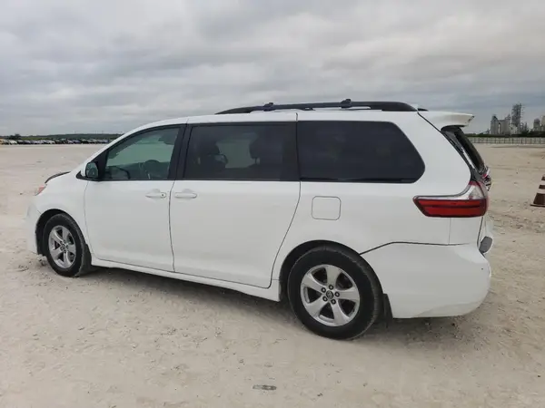 5TDKZ3DC1LS053764 2020 TOYOTA SIENNA - Image 2