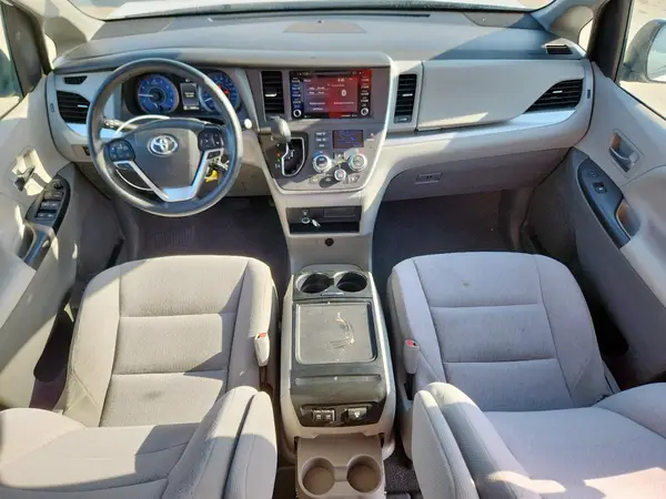 5TDKZ3DC1LS071083 2020 TOYOTA SIENNA - Image 8