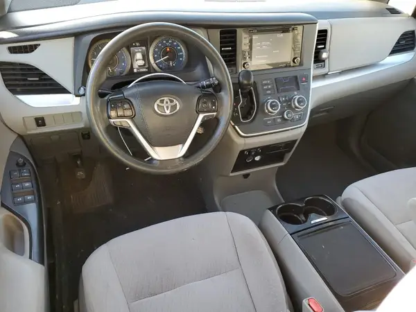 5TDKZ3DC1LS077076 2020 TOYOTA SIENNA - Image 8
