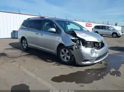 5TDKZ3DC2HS775316 2017 TOYOTA SIENNA
