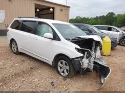 5TDKZ3DC2HS792309 2017 TOYOTA SIENNA