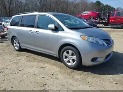 5TDKZ3DC2HS805964 2017 TOYOTA SIENNA