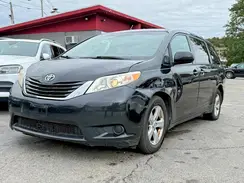 5TDKZ3DC2HS827477 2017 TOYOTA SIENNA