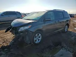 5TDKZ3DC2HS900718 2017 TOYOTA SIENNA