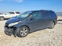 5TDKZ3DC2JS900899 2018 TOYOTA SIENNA
