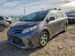 5TDKZ3DC2JS924880 2018 TOYOTA SIENNA