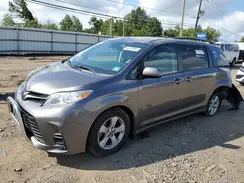 5TDKZ3DC2JS956213 2018 TOYOTA SIENNA