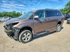 5TDKZ3DC2JS964182 2018 TOYOTA SIENNA