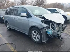5TDKZ3DC2KS001493 2019 TOYOTA SIENNA