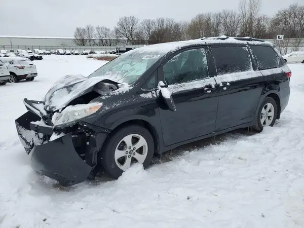 5TDKZ3DC2KS016382 2019 TOYOTA SIENNA - Image 1