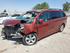 5TDKZ3DC2KS966063 2019 TOYOTA SIENNA