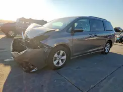 5TDKZ3DC2KS978164 2019 TOYOTA SIENNA