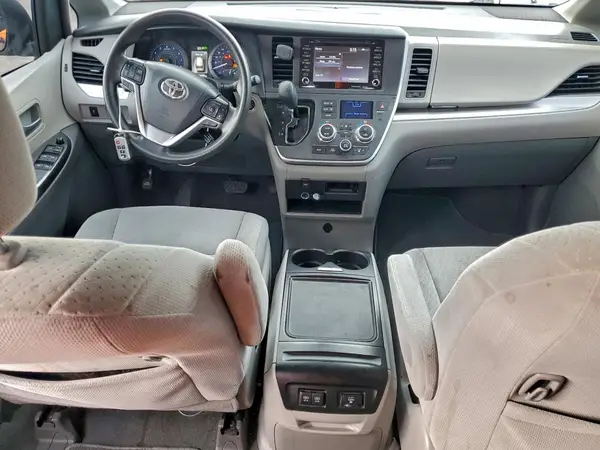 5TDKZ3DC2LS026556 2020 TOYOTA SIENNA - Image 8