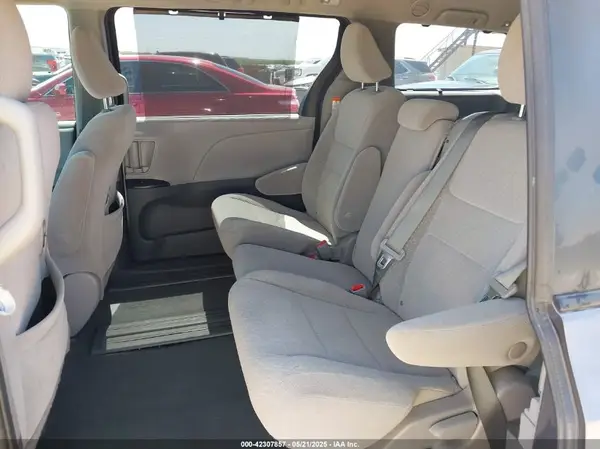 5TDKZ3DC2LS036312 2020 TOYOTA SIENNA - Image 8