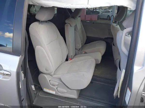 5TDKZ3DC2LS040344 2020 TOYOTA SIENNA - Image 8