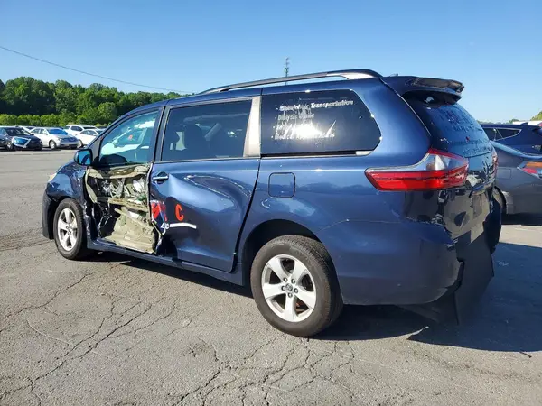 5TDKZ3DC2LS055992 2020 TOYOTA SIENNA - Image 2
