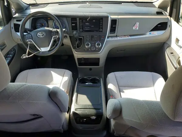 5TDKZ3DC2LS055992 2020 TOYOTA SIENNA - Image 8