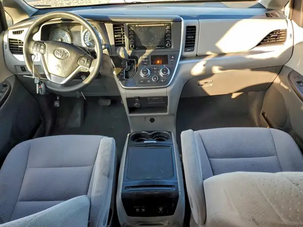 5TDKZ3DC2LS065065 2020 TOYOTA SIENNA - Image 8