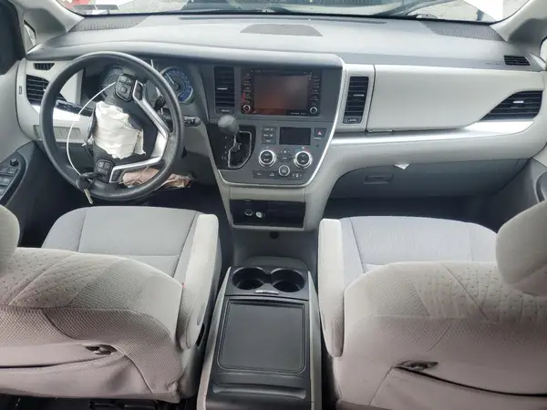 5TDKZ3DC2LS085879 2020 TOYOTA SIENNA - Image 8
