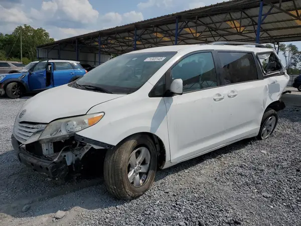 5TDKZ3DC3HS766494 2017 TOYOTA SIENNA