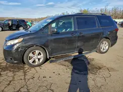 5TDKZ3DC3HS779181 2017 TOYOTA SIENNA