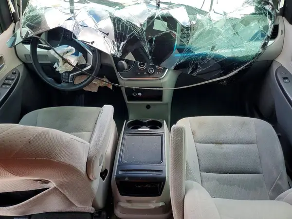 5TDKZ3DC3HS800403 2017 TOYOTA SIENNA - Image 8