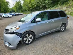 5TDKZ3DC3HS806122 2017 TOYOTA SIENNA