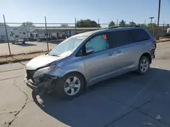 5TDKZ3DC3HS810087 2017 TOYOTA SIENNA
