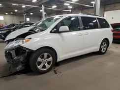 5TDKZ3DC3HS810154 2017 TOYOTA SIENNA