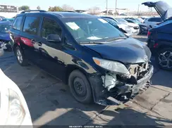 5TDKZ3DC3HS839654 2017 TOYOTA SIENNA