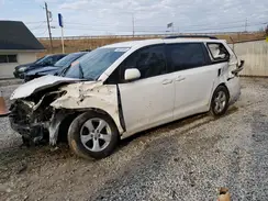5TDKZ3DC3HS864280 2017 TOYOTA SIENNA