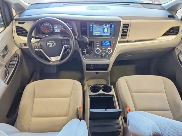 5TDKZ3DC3HS888790 2017 TOYOTA SIENNA - Image 8